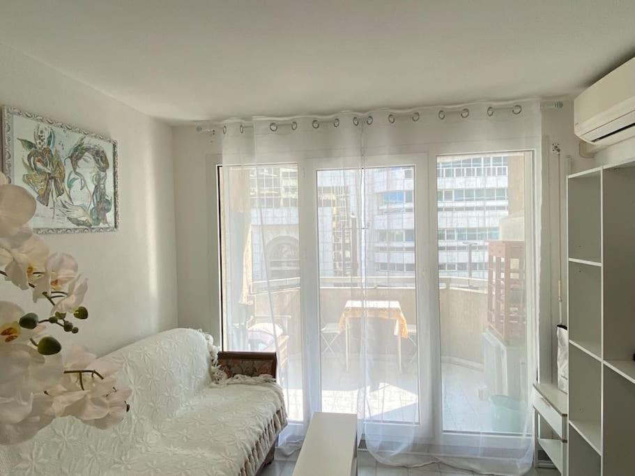 Appartement 23 M2 A Nice, 2E Ligne Du Front De Mer Esterno foto